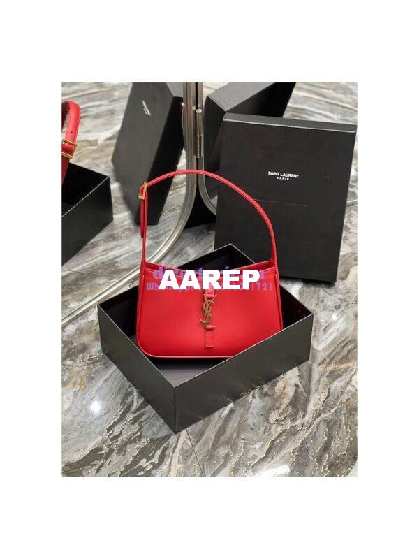 Replica YSL Saint Laurent Le 5 à 7 hobo bag in Red calfskin Smooth leather