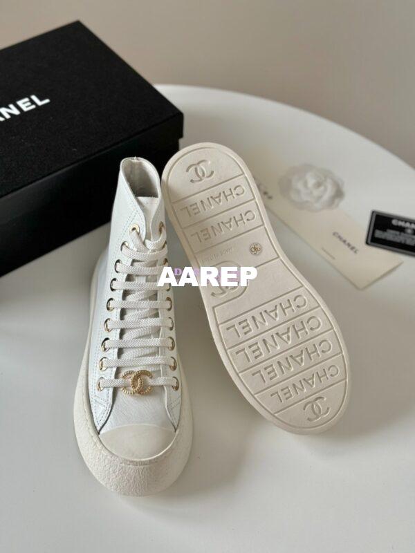 Replica Chanel 2024 SS High-Top Sneaker Calfskin G45561 White 11
