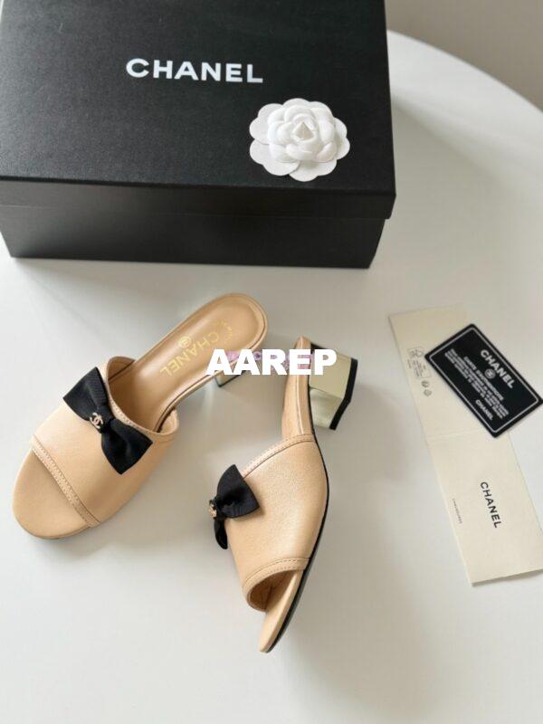 Replica Chanel 2024 SS Lambskin & Grossgrain Mules 40mm G45691 Beige 8