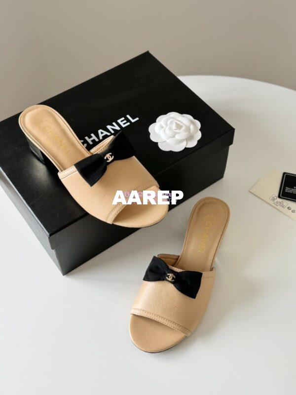 Replica Chanel 2024 SS Lambskin & Grossgrain Mules 40mm G45691 Beige 9