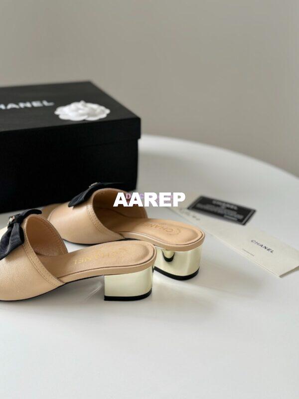 Replica Chanel 2024 SS Lambskin & Grossgrain Mules 40mm G45691 Beige 11