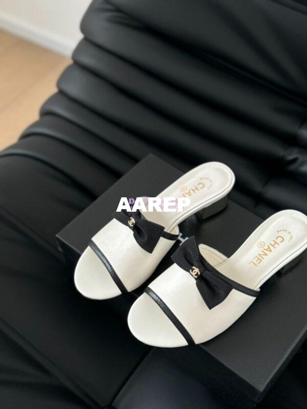Replica Chanel 2024 SS Lambskin & Grossgrain Mules 40mm G45691 White 4
