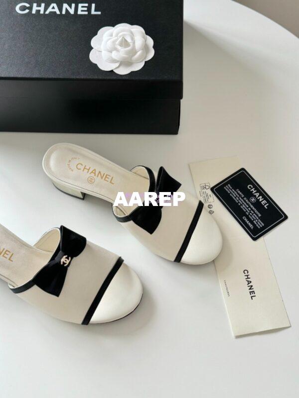 Replica Chanel 2024 SS Lambskin & Grossgrain Mules 40mm G45691 White 5