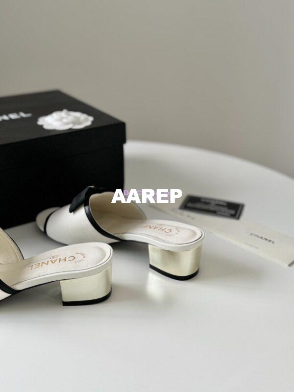 Replica Chanel 2024 SS Lambskin & Grossgrain Mules 40mm G45691 White 8