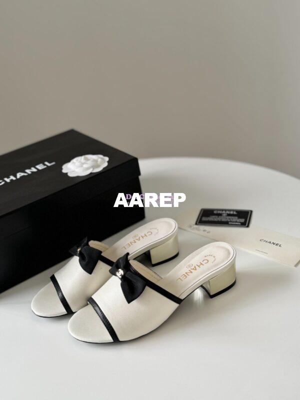 Replica Chanel 2024 SS Lambskin & Grossgrain Mules 40mm G45691 White 9