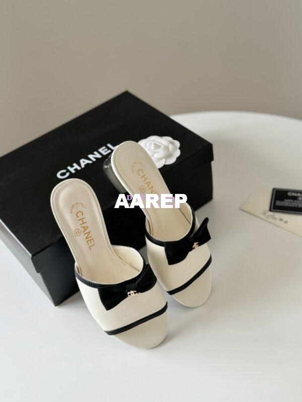 Replica Chanel 2024 SS Lambskin & Grossgrain Mules 40mm G45691 White 10