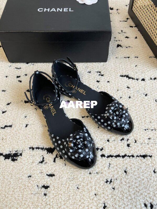 Replica Chanel 24C Camellia Lambskin Dots Slingback Mules G45497 17