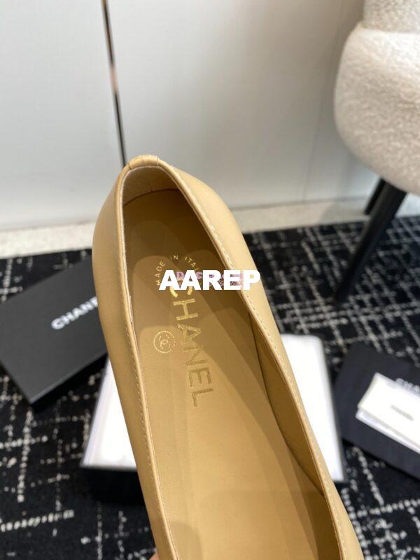 Replica Chanel Ballerina Camellia Balet Flat G29682 Beige Black 10