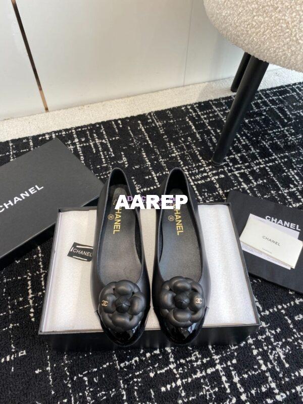 Replica Chanel Ballerina Camellia Balet Flat G29682 Black
