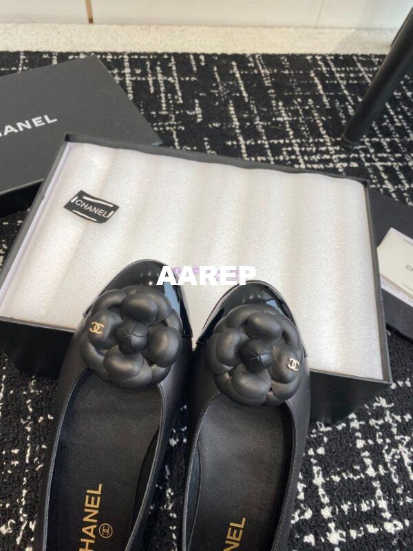 Replica Chanel Ballerina Camellia Balet Flat G29682 Black 4