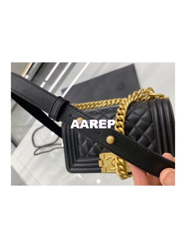 Replica Chanel Le boy Lambskin 20cm Black Bag 18