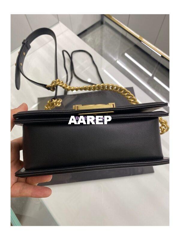 Replica Chanel Le boy Lambskin 20cm Black Bag 21