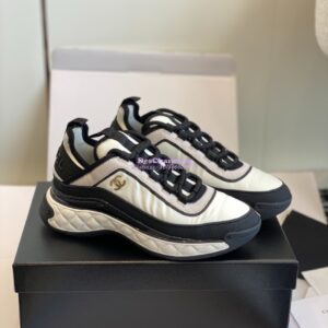 Replica Chanel Fabric and Suede Calfskin Low Top Sneaker G39982 2
