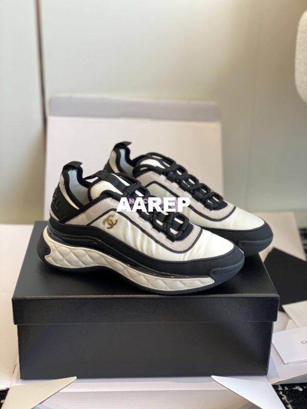 Replica Chanel Fabric and Suede Calfskin Low Top Sneaker G39982 4