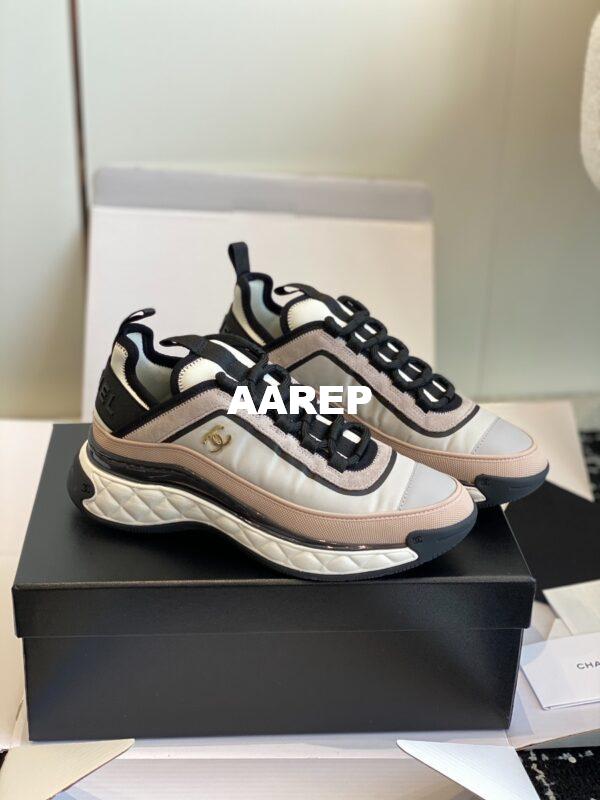 Replica Chanel Fabric and Suede Calfskin Low Top Sneaker G39982 22