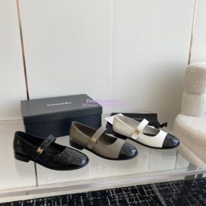 Replica Chanel Mary Jane Patent Calfskin Shoes G45280 2