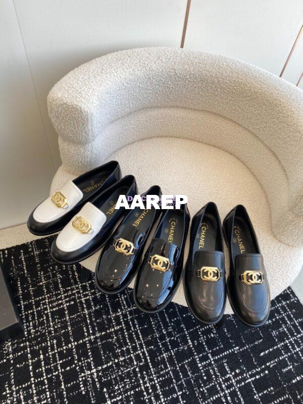 Replica Chanel CC Vintage Loafers G45166
