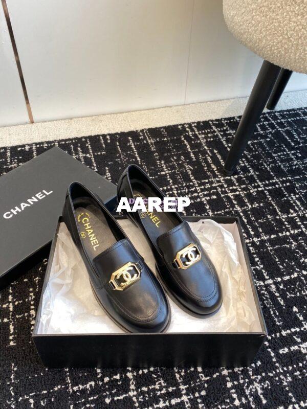 Replica Chanel CC Vintage Loafers G45166 5
