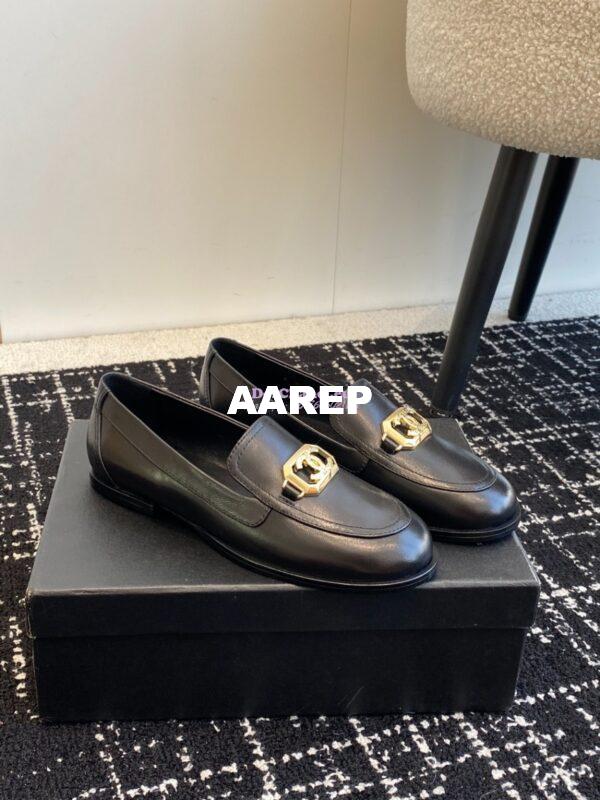 Replica Chanel CC Vintage Loafers G45166 6