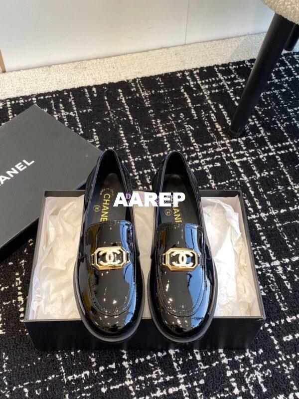 Replica Chanel CC Vintage Loafers G45166 17