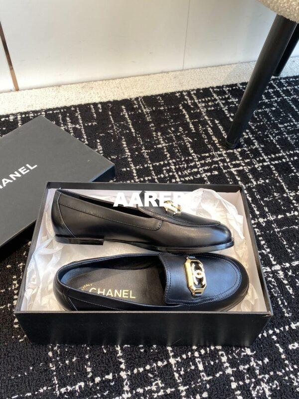 Replica Chanel CC Vintage Loafers G45166 25