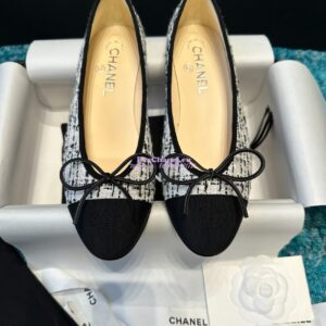Replica Chanel Tweed and Grossgrain Cap Toe Ballerinas G02819 BlackWhite 2