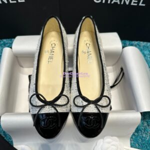 Replica Chanel Tweed and Patent Cap Toe Ballerinas G02819 WhiteBlack