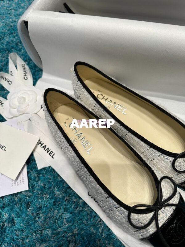 Replica Chanel Tweed and Patent Cap Toe Ballerinas G02819 WhiteBlack 4