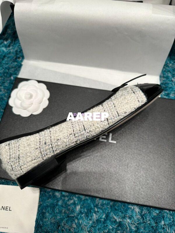 Replica Chanel Tweed and Patent Cap Toe Ballerinas G02819 WhiteBlack 5