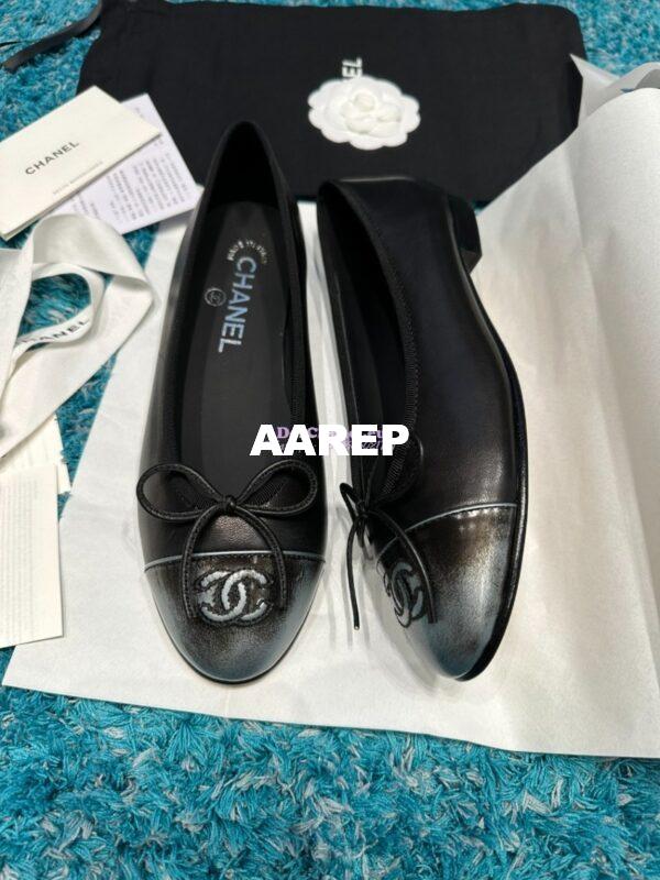 Replica Chanel Classic Lambskin and Vintage Cap Toe Ballerinas G02819 Black 3