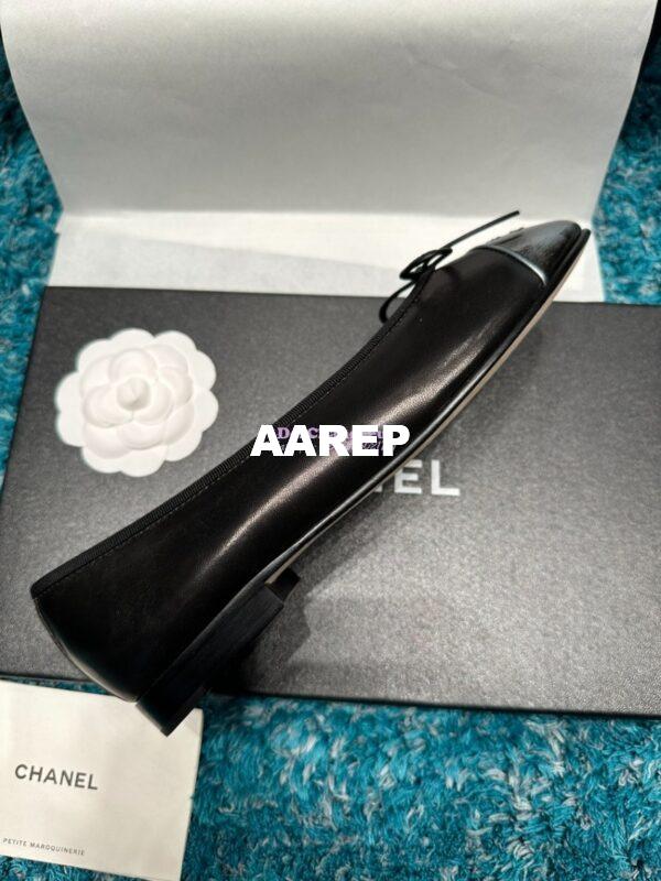 Replica Chanel Classic Lambskin and Vintage Cap Toe Ballerinas G02819 Black 5