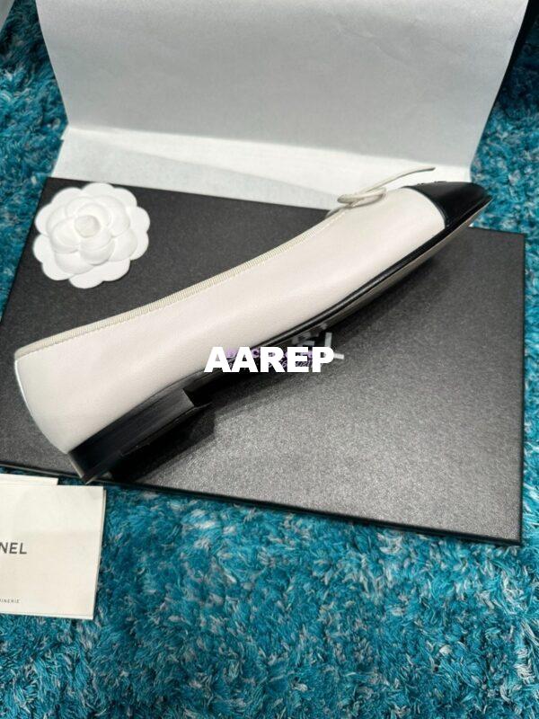 Replica Chanel Classic Lambskin Cap Toe Ballerinas G02819 White Black 5