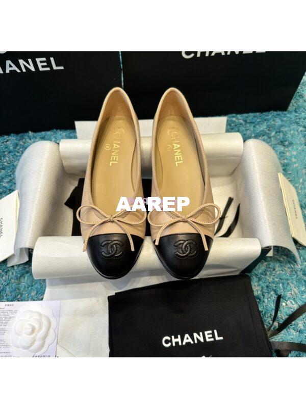Replica Chanel Classic Lambskin Cap Toe Ballerinas G02819 Beige Black