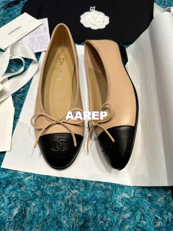 Replica Chanel Classic Lambskin Cap Toe Ballerinas G02819 Beige Black 2