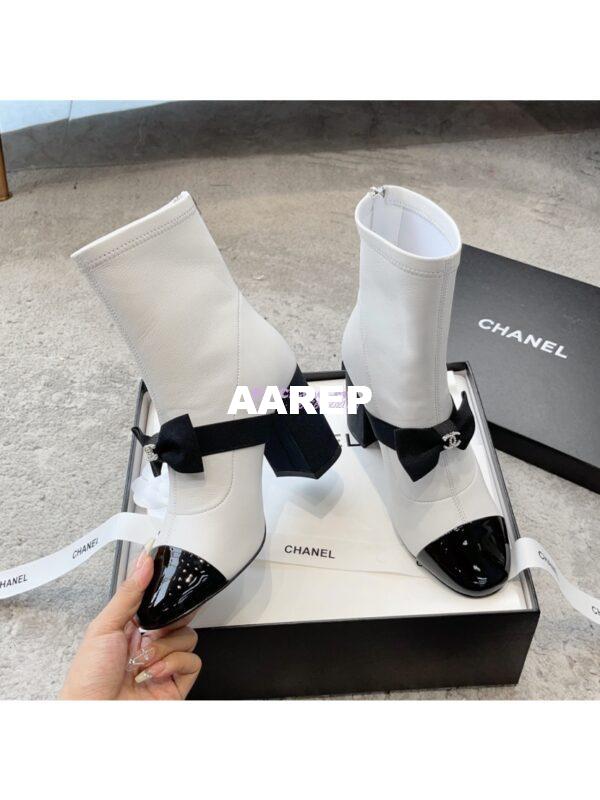Replica Chanel Short Boots in Stretch Lambskin & Patent Calfskin 8.0cm G40099 Black White 8