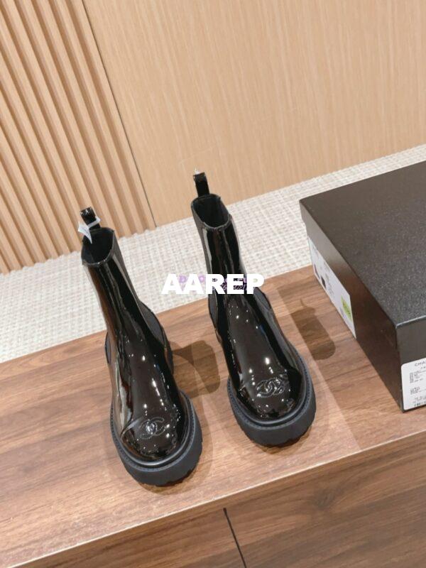 Replica Chanel Ankle Boots in Patent Calfskin with Patent Toe G38218 Black 3