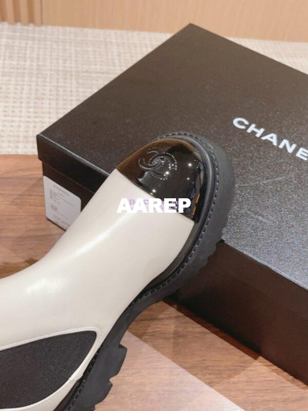 Replica Chanel Ankle Boots in Calfskin with Patent Toe G38218 White 7