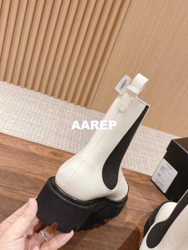 Replica Chanel Ankle Boots in Calfskin with Patent Toe G38218 White 11