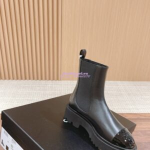 Replica Chanel Ankle Boots in Calfskin with Patent Toe G38218 Black