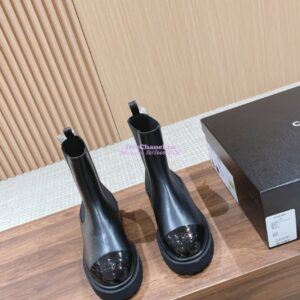 Replica Chanel Ankle Boots in Calfskin with Patent Toe G38218 Black 2