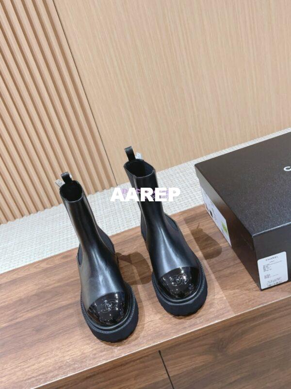 Replica Chanel Ankle Boots in Calfskin with Patent Toe G38218 Black 4