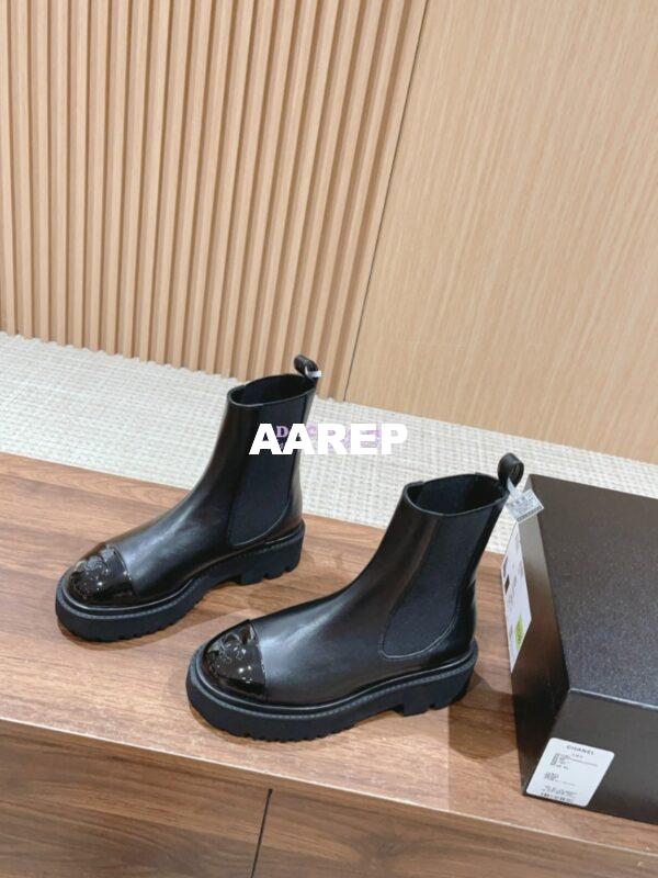 Replica Chanel Ankle Boots in Calfskin with Patent Toe G38218 Black 7