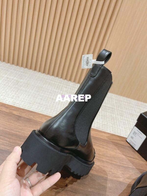 Replica Chanel Ankle Boots in Calfskin with Patent Toe G38218 Black 10