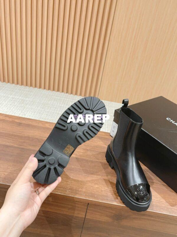 Replica Chanel Ankle Boots in Calfskin with Patent Toe G38218 Black 11