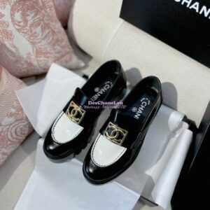 Replica Chanel CC Metal Moccasins in Calfskin G45156 White Black 2