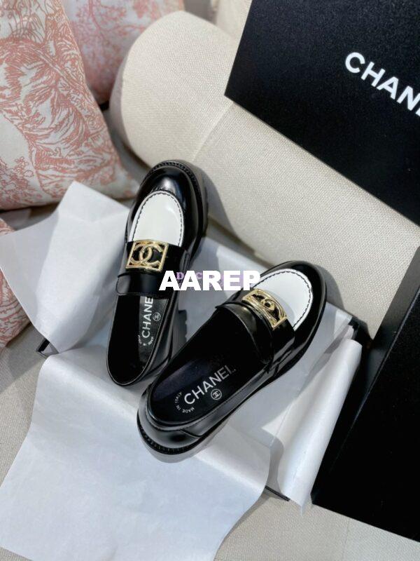 Replica Chanel CC Metal Moccasins in Calfskin G45156 White Black 7
