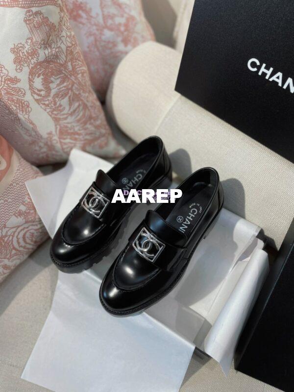 Replica Chanel CC Metal Moccasins in Calfskin G45156 Black