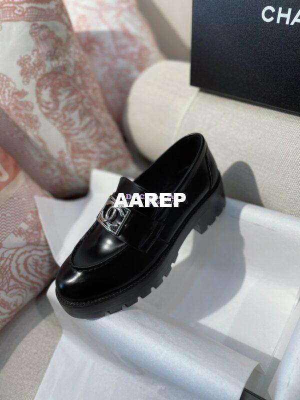 Replica Chanel CC Metal Moccasins in Calfskin G45156 Black 5