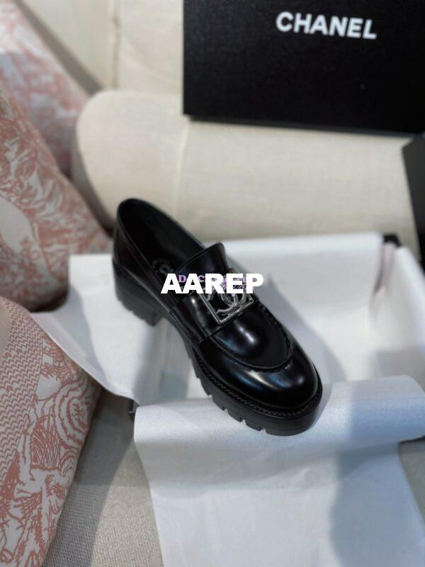 Replica Chanel CC Metal Moccasins in Calfskin G45156 Black 6