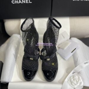Replica Chanel Mary Jane Resille, Strass, Kid Suede & Patent Calfskin G40097 Black & Silver